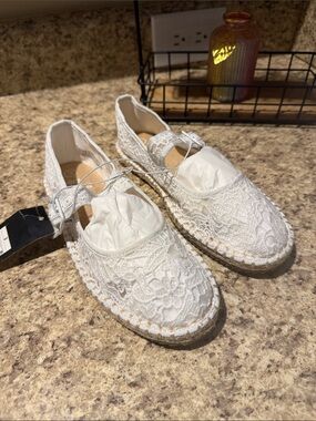 art class Kids White Lace Espadrille Slip-Ons Buckle New